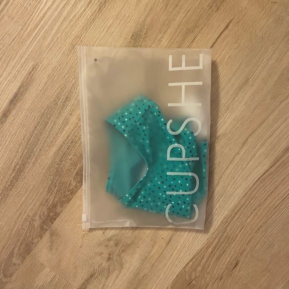 Cupshe bottom size M - Picture 4 of 5